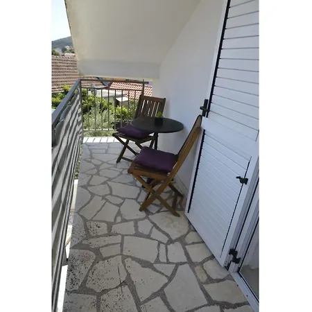 Geraeumige Mit Meerblick By Interhome Marina