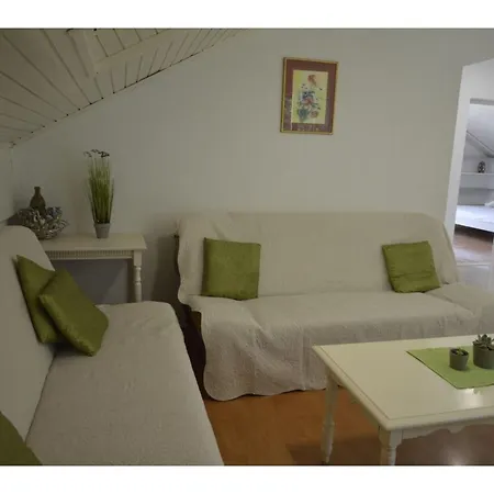 Geraeumige Mit Meerblick By Interhome Marina