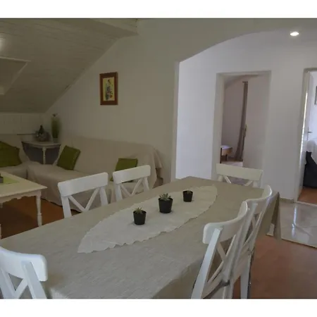 Geraeumige Mit Meerblick By Interhome Appartement Marina